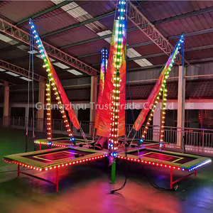Équipement de divertissement <span class=keywords><strong>Trampoline</strong></span> électrique gonflable pour <span class=keywords><strong>4</strong></span> personnes <span class=keywords><strong>Trampoline</strong></span> de saut à l'élastique - Product Image 2