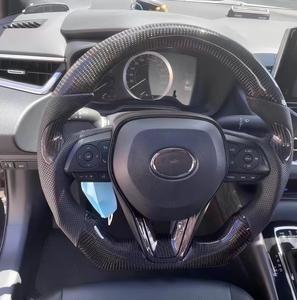 Volant de voiture personnalisé en fibre de carbone avec poignées en cuir blanc pour RAV4 Corolla Camry Yaris <span class=keywords><strong>Sport</strong></span> Design - Product Image 6