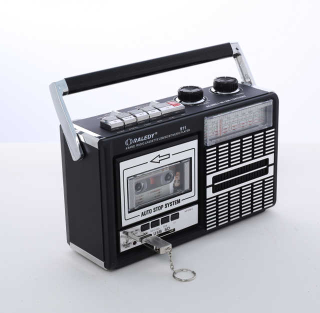 Vofull Portable Retro Home Audio Stereo AM/FM Radio Cassette Player and Recorder with Aux Input Jack and Built in Speakers