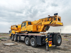 XCMG <span class=keywords><strong>Grue</strong></span> mobile officielle QY100K6C d'occasion <span class=keywords><strong>Grue</strong></span> de camion de 100 tonnes de haute qualité - Product Image 5