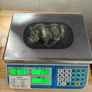 Scultura di Rinoceronte in Giada XiuYan di Alta Qualità, Intagliata a Mano in Cristallo Naturale per Decorazione d'Interni - Product Image 6