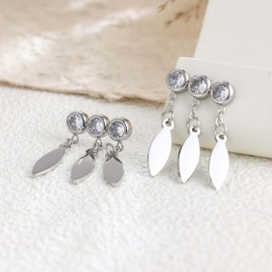 Boucles d'oreilles tendance pour femme, triple goutte d'eau/marquise, serties de zircone cubique, en acier inoxydable plaqué or 18 carats, pour le quotidien - Product Image 4