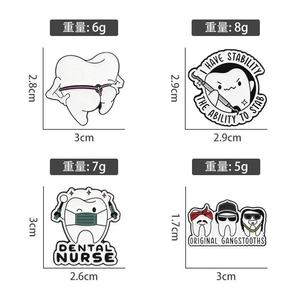 Broche de la série dentaire, mignonne et amusante, à thème dentaire, en métal, style dessin animé, accessoire de mode, vente en gros transfrontalière - Product Image 5