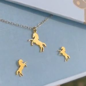 Collier Mini Cheval en Acier Inoxydable 316L Plaqué Or 18K Coastal Cowgirl Pendentif Western Rodeo Bijoux Cheval Cadeaux pour Fille - Product Image 3