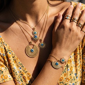 Collar Versátil de Alta Gama con Diseño de Llama Solar y Ojo de Diablo, Cadena de Clavícula de Lujo Ligero, Accesorios de Moda - Product Image 3