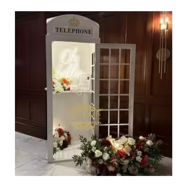 Hot Sale Vintage Retro Wedding Decoration White Telephone Booth Flower Decoration Custom Metal London Telephone Booth for Sale