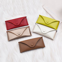 Étui à lunettes en cuir grainé de haute qualité sac à lunettes classique avec fermeture à bouton