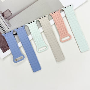 <span class=keywords><strong>Correa</strong></span> de Reloj Magnética de Silicona Compatible con <span class=keywords><strong>Apple</strong></span> <span class=keywords><strong>Watch</strong></span> Ultra Series 11 10 9 8 SE, <span class=keywords><strong>Correa</strong></span> de Repuesto Deportiva Suave para Reloj Inteligente - Product Image 1