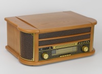 Lecteur de disques vinyle classique tout-en-un en bois massif avec CD, USB, SD, cassette, radio et entrée Bluetooth, vente chaude 2025