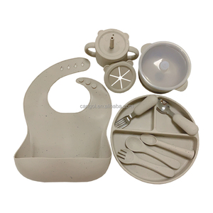 Benutzer definierte Silikon platte in Lebensmittel qualität mit Saugnapf Silikons chale Wasser becher Löffel Gabel Besteck Set für Kinder - Product Image 2