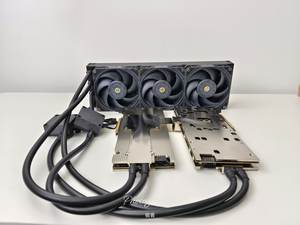 เวิร์คสเตชั่นระบายความร้อนด้วยของเหลว DeepSeek - ซีพียูคู่ 4x RTX4090 สำหรับรุ่น 70B ระบายความร้อนได้อย่างมีประสิทธิภาพ เงียบ  วัสดุพลาสติกสำหรับเคสคอมพิวเตอร์ - Product Image 3