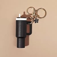 Porte-clés mini-gobelet, adorable porte-clés en forme de bouteille d'eau avec breloque fleur émaillée, pendentif de sac, cadeau porte-clés