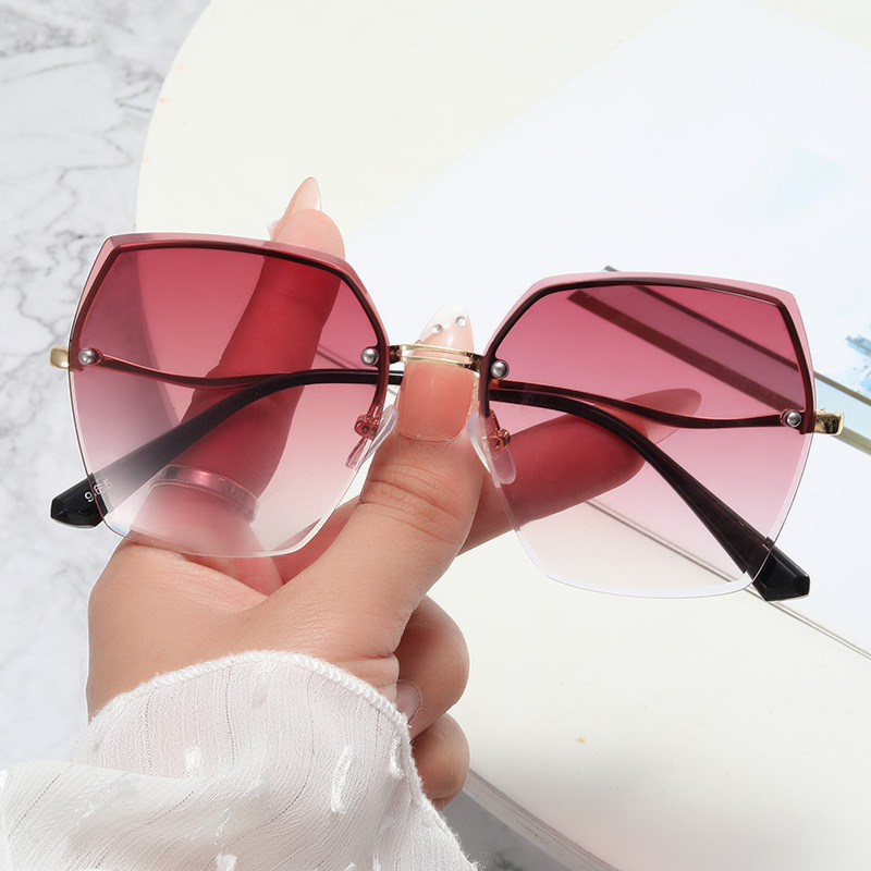 Shop Our Women display picture 1