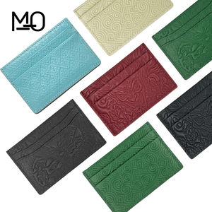 Cartera delgada con bloqueo RFID de cuero <span class=keywords><strong>PU</strong></span> con patrón Debossing personalizado para hombres y mujeres, Tarjetero con logotipo personalizado en relieve - Product Image 3
