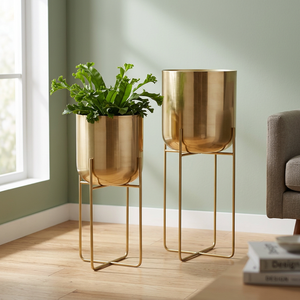 Maceta Moderna de Latón con Soporte, Diseño Minimalista, Acabado Dorado, para Decoración del Hogar - Product Image 3
