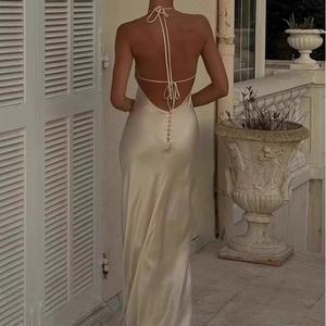 ชุดราตรีผ้าซาตินหรูหราแบบสั่งทำ OEM คอ halter เปิดหลัง สีพื้น สำหรับผู้หญิง สวมใส่ในโอกาสพิเศษ - Product Image 2