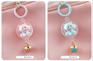 Llavero con Figura de Gato <span class=keywords><strong>en</strong></span> Miniatura, <span class=keywords><strong>en</strong></span> Caja Esférica Transparente con Campana con Diseño Floral y Anillo de Clip Pintado, Colgante de Gato a la Moda - Product Image 3