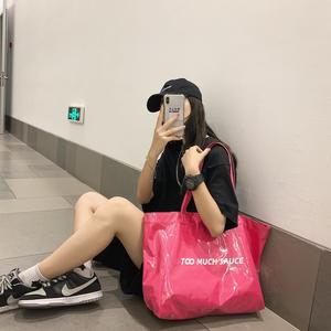 Прозрачная сумка из ПВХ и холста с логотипом на заказ, оптовая продажа, моющаяся многоразовая пластиковая сумка для пляжных покупок из крафт-бумаги - Product Image 5