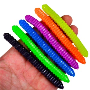 Vente en gros <span class=keywords><strong>de</strong></span> leurres souples <span class=keywords><strong>de</strong></span> surface pour la pêche, 109 mm, 5,2 g, en PVC, ver réaliste, 6 couleurs, design segmenté, eau douce et eau salée - Product Image 1