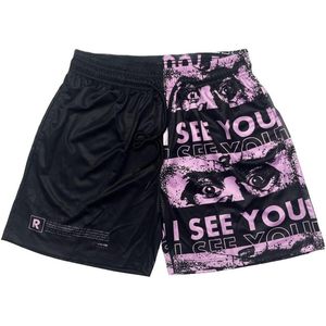 Shorts de sport pour hommes à séchage rapide en mesh, style streetwear, pour le basketball et la gym, avec poches, motif imprimé par sublimation, noir et rose - Product Image 1