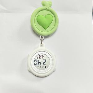 低MOQの卸売、カスタマイズ可能なデジタルナースウォッチ、アラーム付き、3気圧防水、カラフルなシリコン製ドクターフォブ - Product Image 4