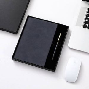 Cuaderno de Cuero con Tapa Blanda A5 Personalizado con Logotipo Grabado, Set de Regalo para Oficina o Escuela, Cuaderno con Set de Bolígrafos, Venta al Por Mayor - Product Image 1