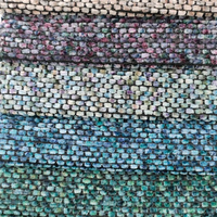 Tissu en polyester chenille de luxe haute densité, doux pour la peau, vendu au mètre, idéal pour coussins de bureau, fauteuils inclinables et canapés de chambre.