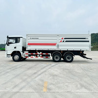 Véhicule de transport de matériaux haute performance pour les sites miniers et de construction SHACMAN X3000 6X4 10 roues, camion benne à benne basculante latérale