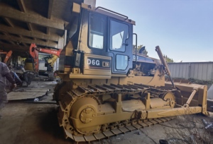 รถดันดินมือสอง Caterpillar D6G ลดราคาพิเศษ จัดส่งทั่วโลกโดยตรง รถบูลโดเซอร์สำหรับงานก่อสร้างหนัก - Product Image 5