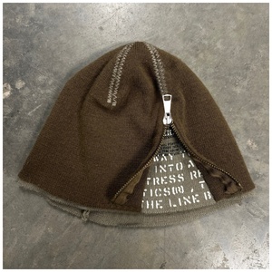 Gorro de Punto con Diseño de Calavera Estilo Retro Americano, Unisex, Hip-Hop, con Cremallera Asimétrica y Doble Capa - Product Image 1