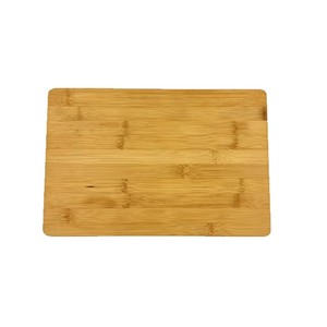 Planche à découper en bambou rectangulaire 30x20x1cm pour la cuisine avec design Atelier de Fromage - Product Image 2