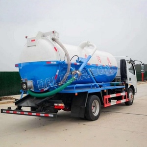 Fournisseur chinois Dongfeng 4*2 Petit camion de nettoyage des fosses septiques de <span class=keywords><strong>5000</strong></span> <span class=keywords><strong>litres</strong></span> Camion de nettoyage des égouts à moteur diesel Camion d'aspiration des eaux usées de type diesel Chine - Product Image 4