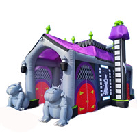 Château gonflable d'Halloween avec gargouilles pour fête en plein air et décoration scénique