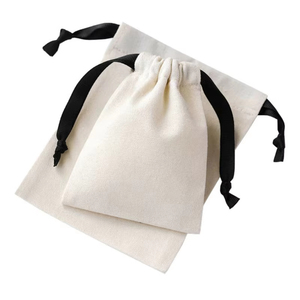 Bolsa de Lona de Algodón Pequeña Reutilizable Ecológica con Cordón y Logotipo Personalizado - Product Image 2