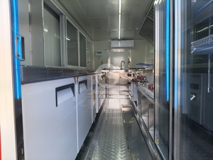 Etodevice Wholesale Customized 5.5m <b>Large</b> Food Mobile Deep Fryer Kitchen Trailer Food Truck - Product Image 6