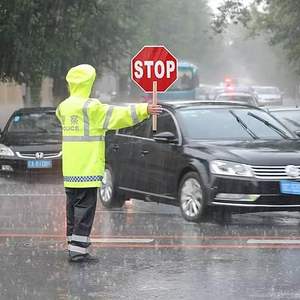 منتج جديد رائج البيع علامة إيقاف بطيء مزدوج الوجهين ، ألومنيوم معدني عاكس بمقبض خشبي - Product Image 6