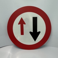 Panneau de signalisation routière rond en aluminium avec feuille réfléchissante haute intensité, signalisation routière personnalisée pour la sécurité routière, panneau de limitation de vitesse pour autoroute et rue