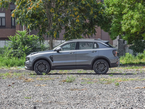 Auto Usado Premium: <span class=keywords><strong>Lynk</strong></span> & <span class=keywords><strong>Co</strong></span> <span class=keywords><strong>01</strong></span> 2020 - Económico, Fácil de Conducir, Alto Rendimiento - Product Image 4