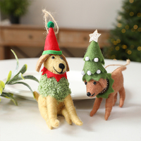 Pendentifs en gros pour chien Golden Retriever avec chapeau rouge, pour décorations de sapin de Noël ou couronnes, pendentifs chien avec chapeau de Noël vert