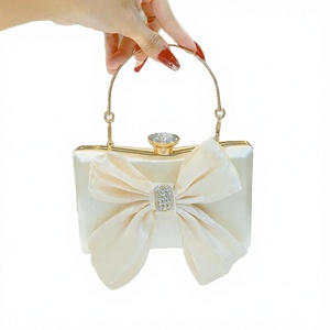 Nuevo Bolso de Mano Elegante para Mujer con Lazo de Mariposa, Versátil, Personalizado, Único, de Poliéster, para la Noche - Product Image 4