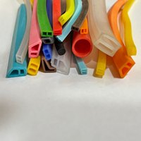 Profilé en silicone Xinhong XHMC-Silicone personnalisé, bande d'étanchéité solide en silicone pour fenêtres en aluminium