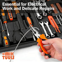 Nouvel ensemble d'outils professionnels : mètre ruban, marteau à griffes, clé à molette, tournevis, clés hexagonales pour le bricolage