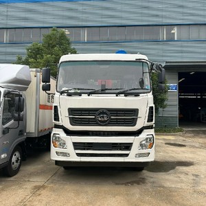 Grue de camion télescopique CLW 14 tonnes 8x4, grue de camion lourd 16 tonnes, hauteur de levage 20,5 m - Product Image 4