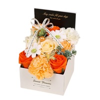 Cadeau créatif de la Saint-Valentin chinoise pour les collègues de l'entreprise anniversaire Rose savon fleur petit présentoir avec carte