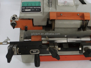 Máquina Duplicadora de Llaves AOYU, Color Naranja Universal, 110V-220V, Cortador Externo de Acero de Titanio, Suministros Multifuncionales para Cerrajeros - Product Image 4