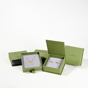 PackSecret New Arrival Green Square Jewelry <b>Box</b> Custom Gold Logo <b>Book</b> Style Magnetic Closure for Necklaces Bracelets - Product Image 1