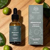 Sérum Visage Éclaircissant, Hydratant, Réparateur et Antioxydant à la Vitamine C, Glutathion et Centella, à base de Prune de Kakadu Fermentée