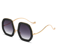 Lunettes de soleil pour femmes, marque de diamant, lunettes de soleil graduelles pour dames, lunettes de soleil pour femmes avec strass