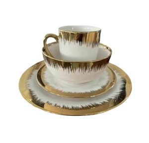 Lot de 16 pièces de <span class=keywords><strong>vaisselle</strong></span> en céramique avec bordure dorée, <span class=keywords><strong>service</strong></span> pour 4 <span class=keywords><strong>personnes</strong></span>, prix de gros, fabricant de services de <span class=keywords><strong>vaisselle</strong></span> - Product Image 3
