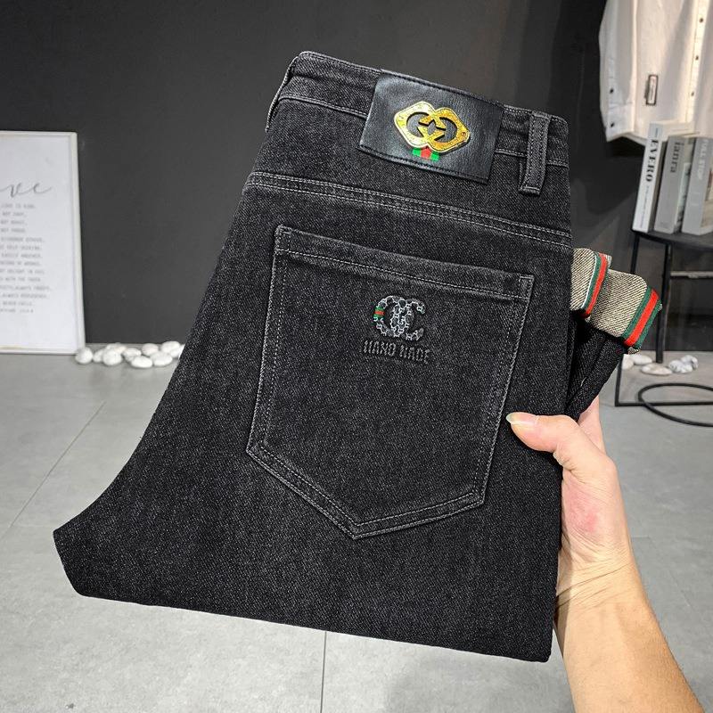 สีเทาดำ